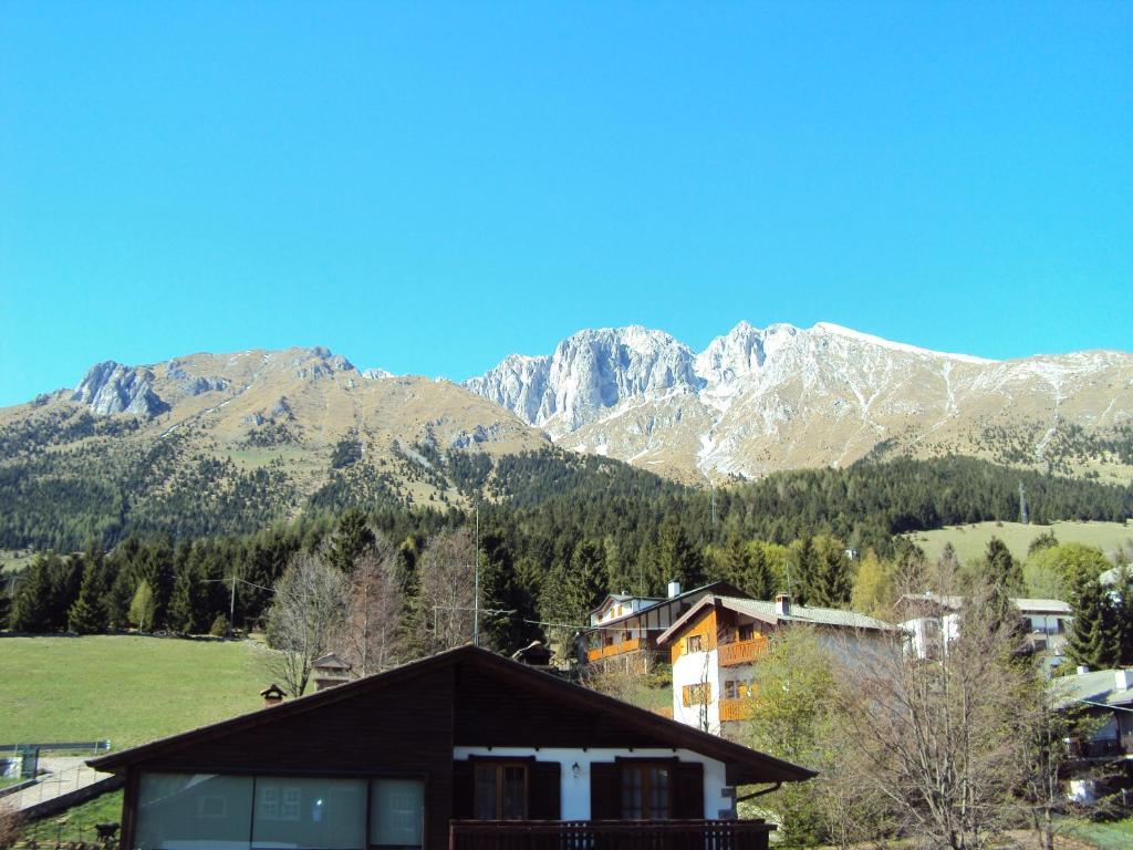 Hotel Des Alpes Castione della Presolana Habitación foto